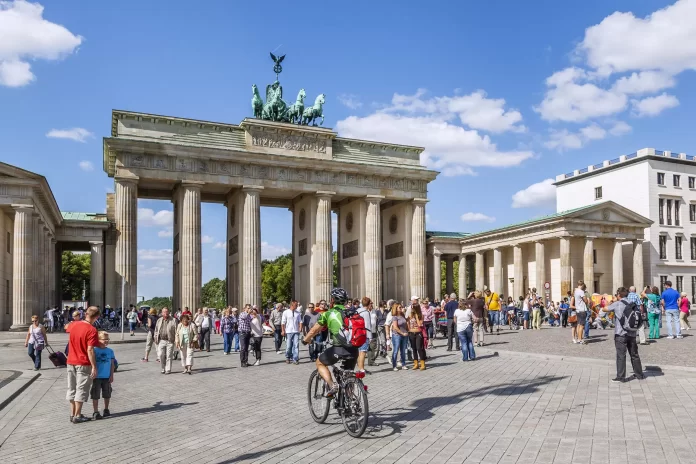 Top Reasons: Why to study in Germany? Top Reasons: Why to study in Germany?
